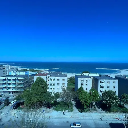 アパート Pe Malul Marii